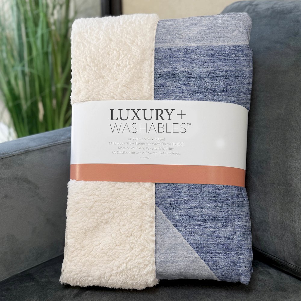 Premium Machine Washable ASB779 Blue 50" x 70" Sherpa Throw Blanket. Picture 3