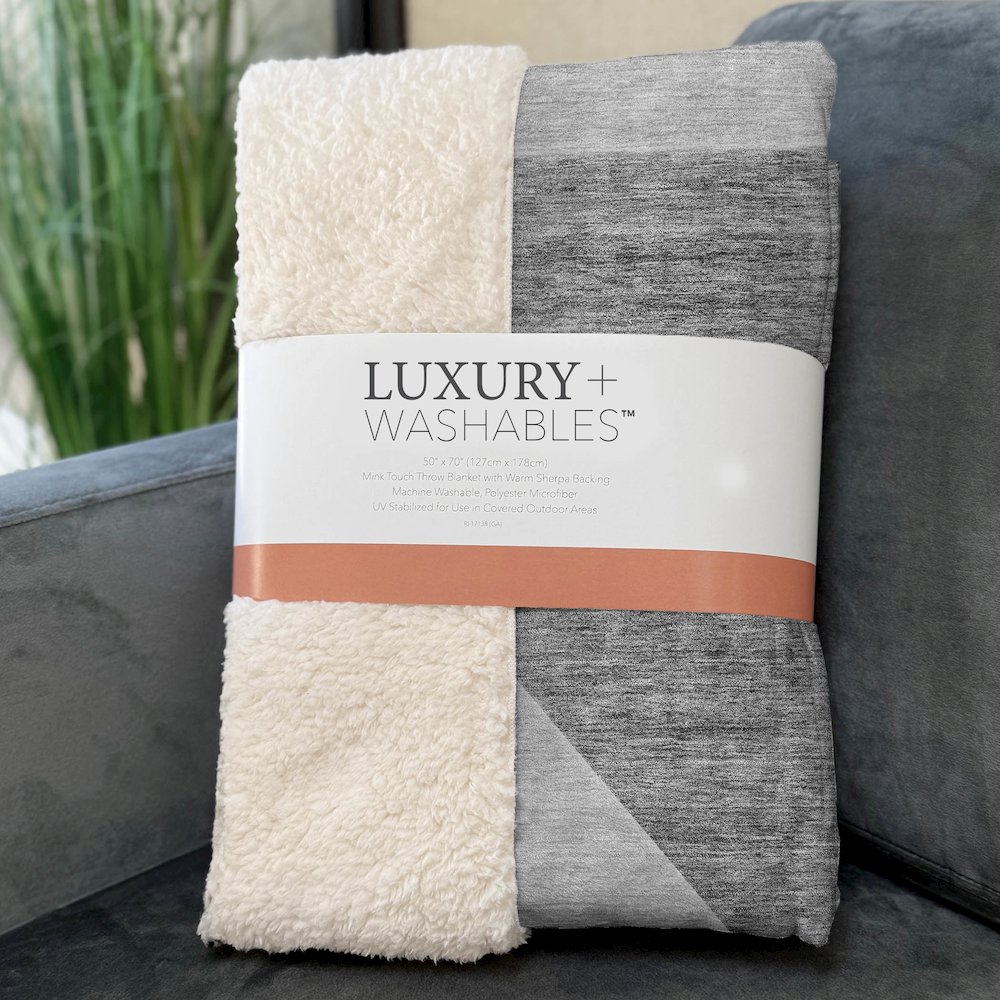 Premium Machine Washable ASB779 Gray 50" x 70" Sherpa Throw Blanket. Picture 3