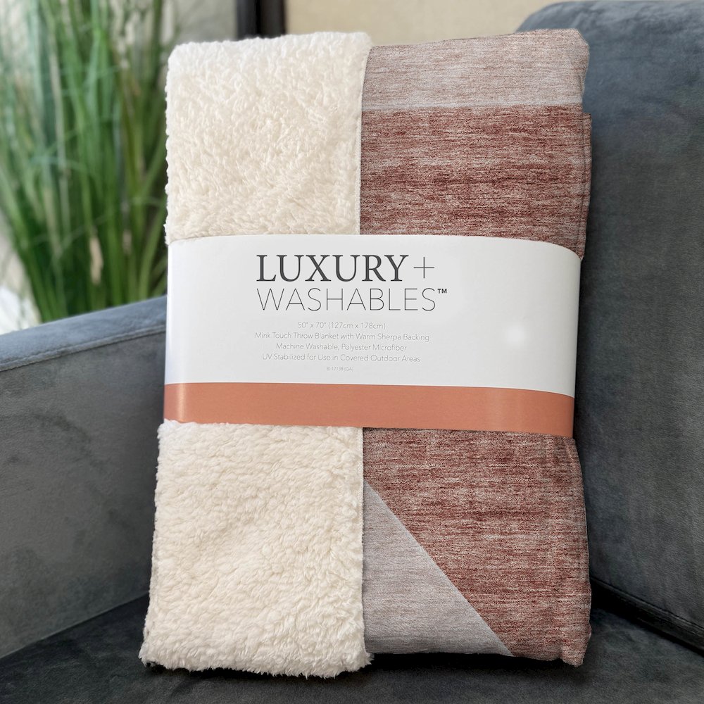 Premium Machine Washable ASB779 Salmon 50" x 70" Sherpa Throw Blanket. Picture 3