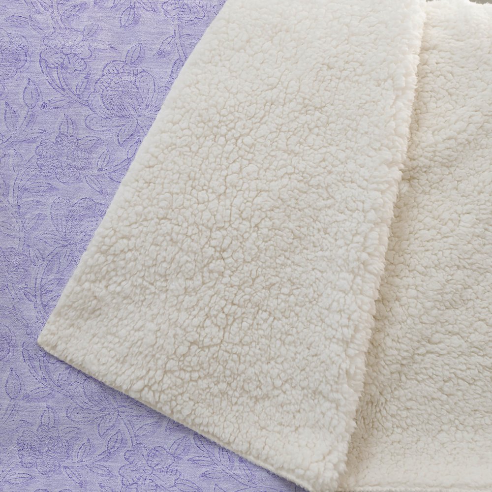Premium Machine Washable ASB782 Lilac 50" x 70" Sherpa Throw Blanket. Picture 2