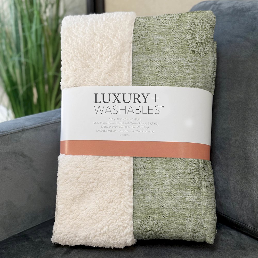 Premium Machine Washable ASB789 Sage 50" x 70" Sherpa Throw Blanket. Picture 3