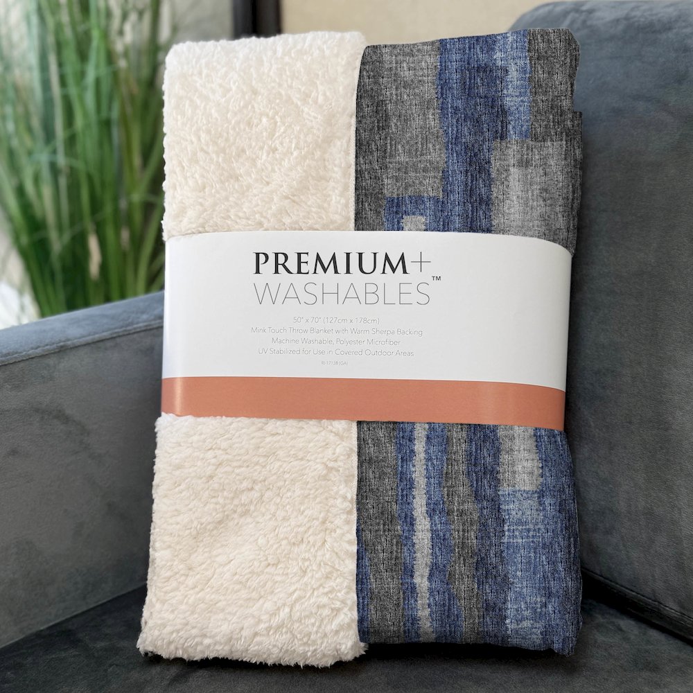 Premium Machine Washable ASB78 Blue 50" x 70" Sherpa Throw Blanket. Picture 3