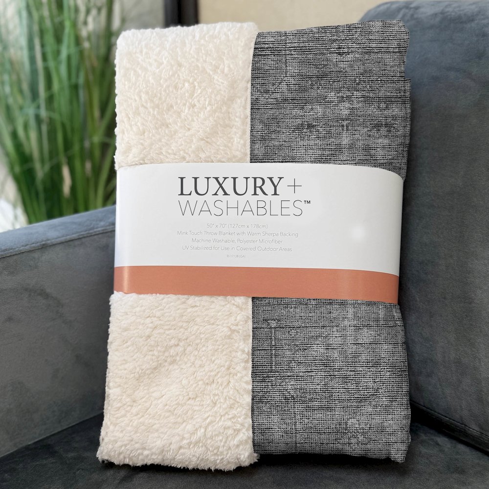 Premium Machine Washable ASB790 Gray 50" x 70" Sherpa Throw Blanket. Picture 3