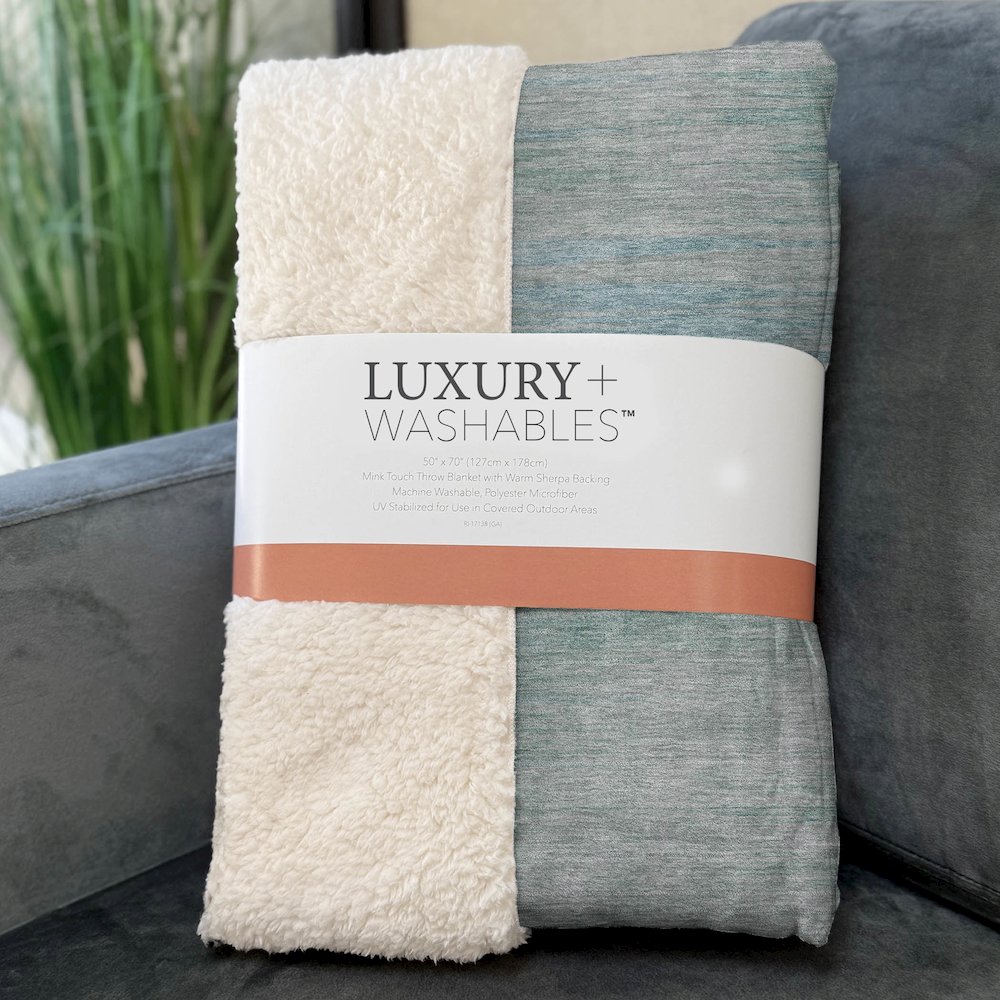 Premium Machine Washable ASB794 Aqua 50" x 70" Sherpa Throw Blanket. Picture 3