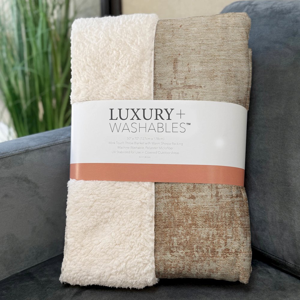 Premium Machine Washable ASB796 Terracotta 50" x 70" Sherpa Throw Blanket. Picture 3