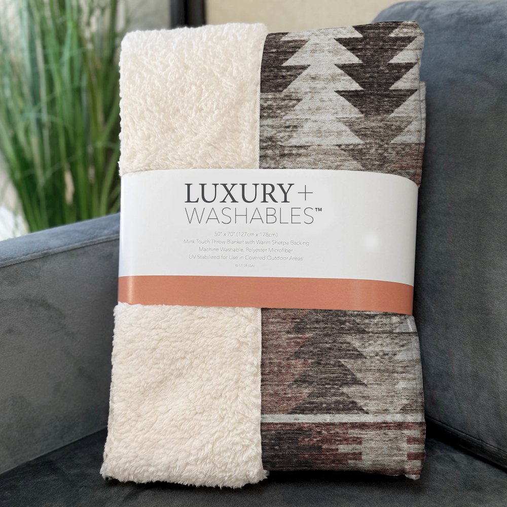 Premium Machine Washable ASB798 Chocolate 50" x 70" Sherpa Throw Blanket. Picture 3