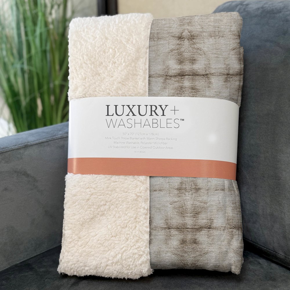 Premium Machine Washable ASB799 Beige 50" x 70" Sherpa Throw Blanket. Picture 3