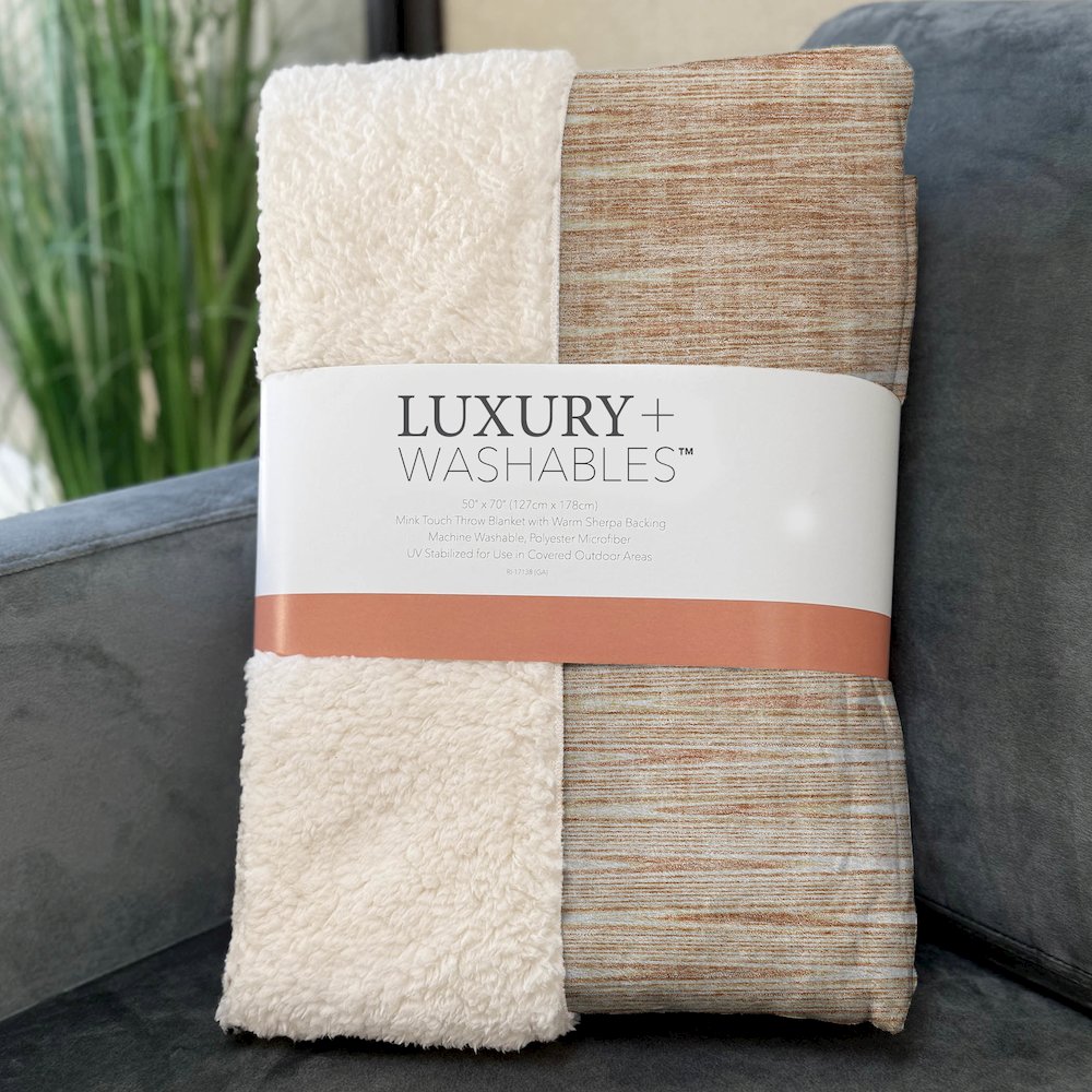 Premium Machine Washable ASB800 Salmon 50" x 70" Sherpa Throw Blanket. Picture 3