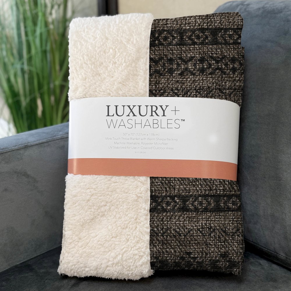 Premium Machine Washable ASB803 Chocolate 50" x 70" Sherpa Throw Blanket. Picture 3