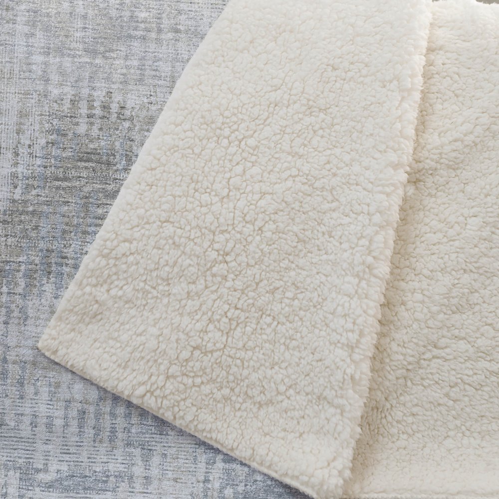 Premium Machine Washable ASB80 Linen 50" x 70" Sherpa Throw Blanket. Picture 2