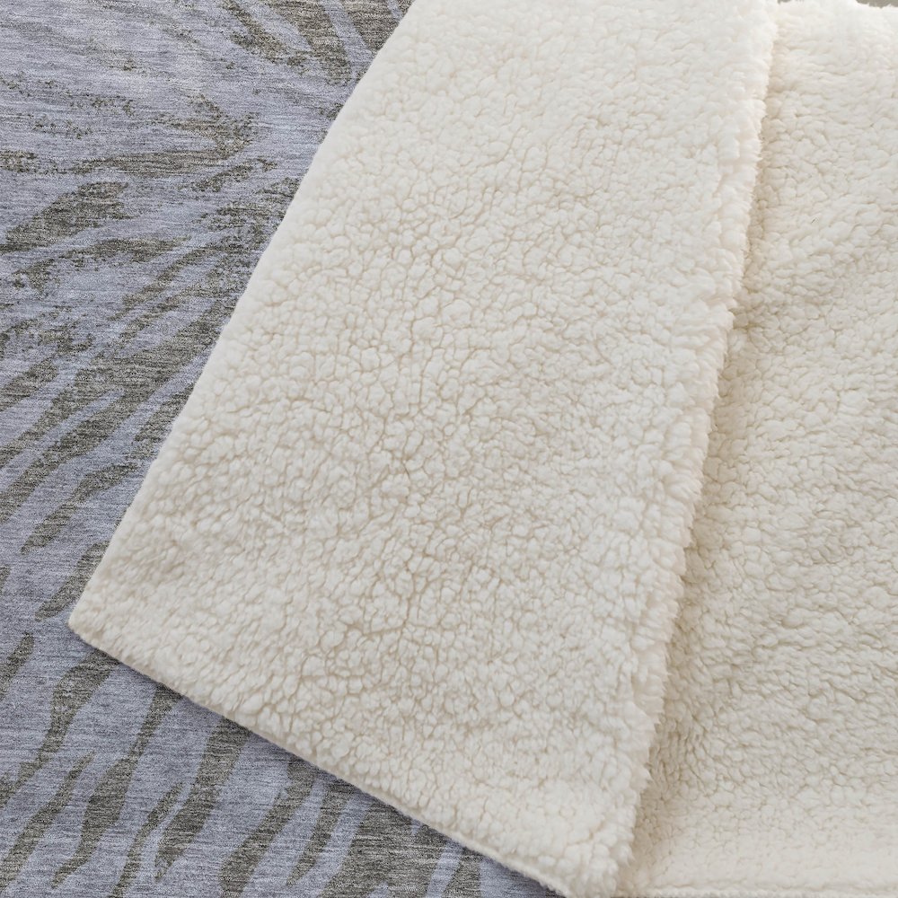 Premium Machine Washable ASB818 Brown 50" x 70" Sherpa Throw Blanket. Picture 2