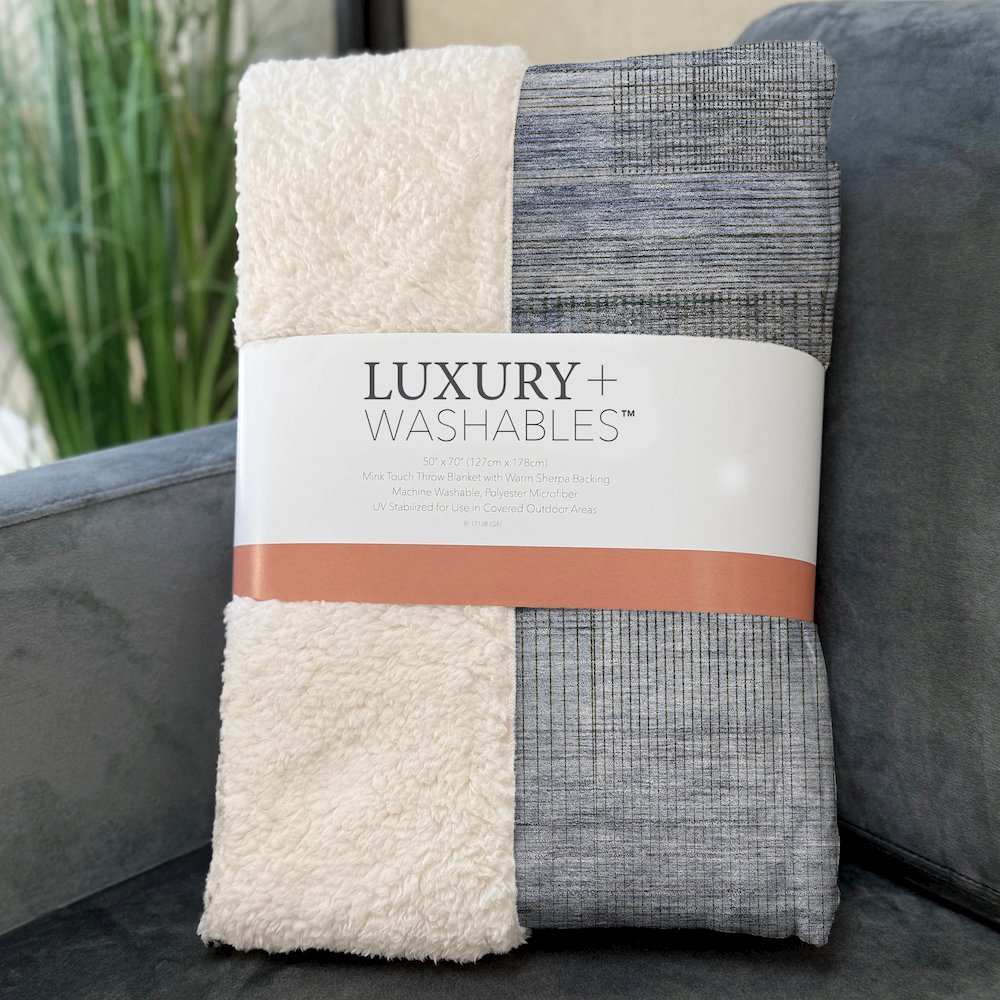 Premium Machine Washable ASB819 Blue 50" x 70" Sherpa Throw Blanket. Picture 3