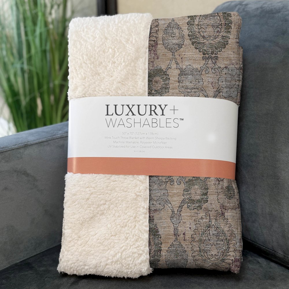 Premium Machine Washable ASB821 Coral 50" x 70" Sherpa Throw Blanket. Picture 3