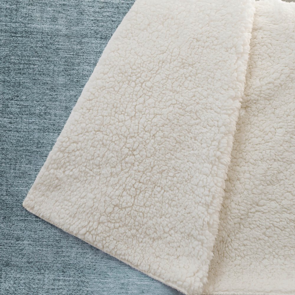 Premium Machine Washable ASB822 Teal 50" x 70" Sherpa Throw Blanket. Picture 2