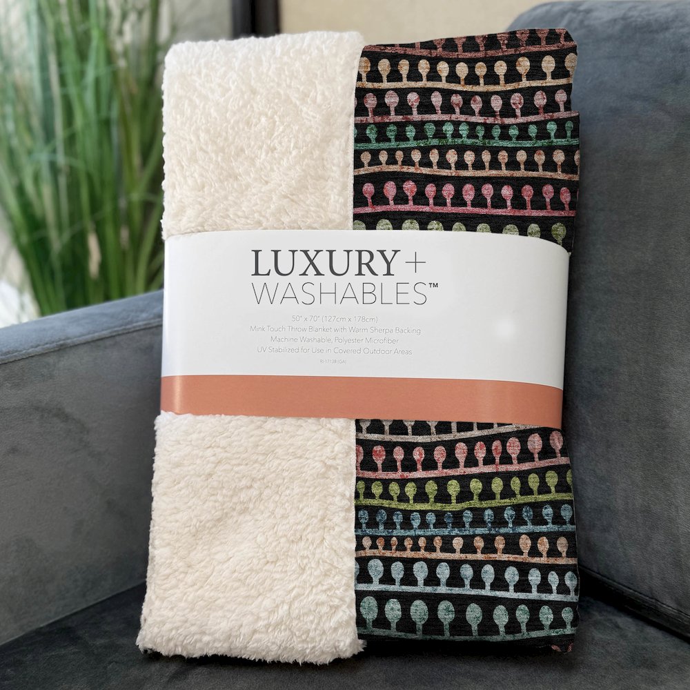 Premium Machine Washable ASB823 Black 50" x 70" Sherpa Throw Blanket. Picture 3