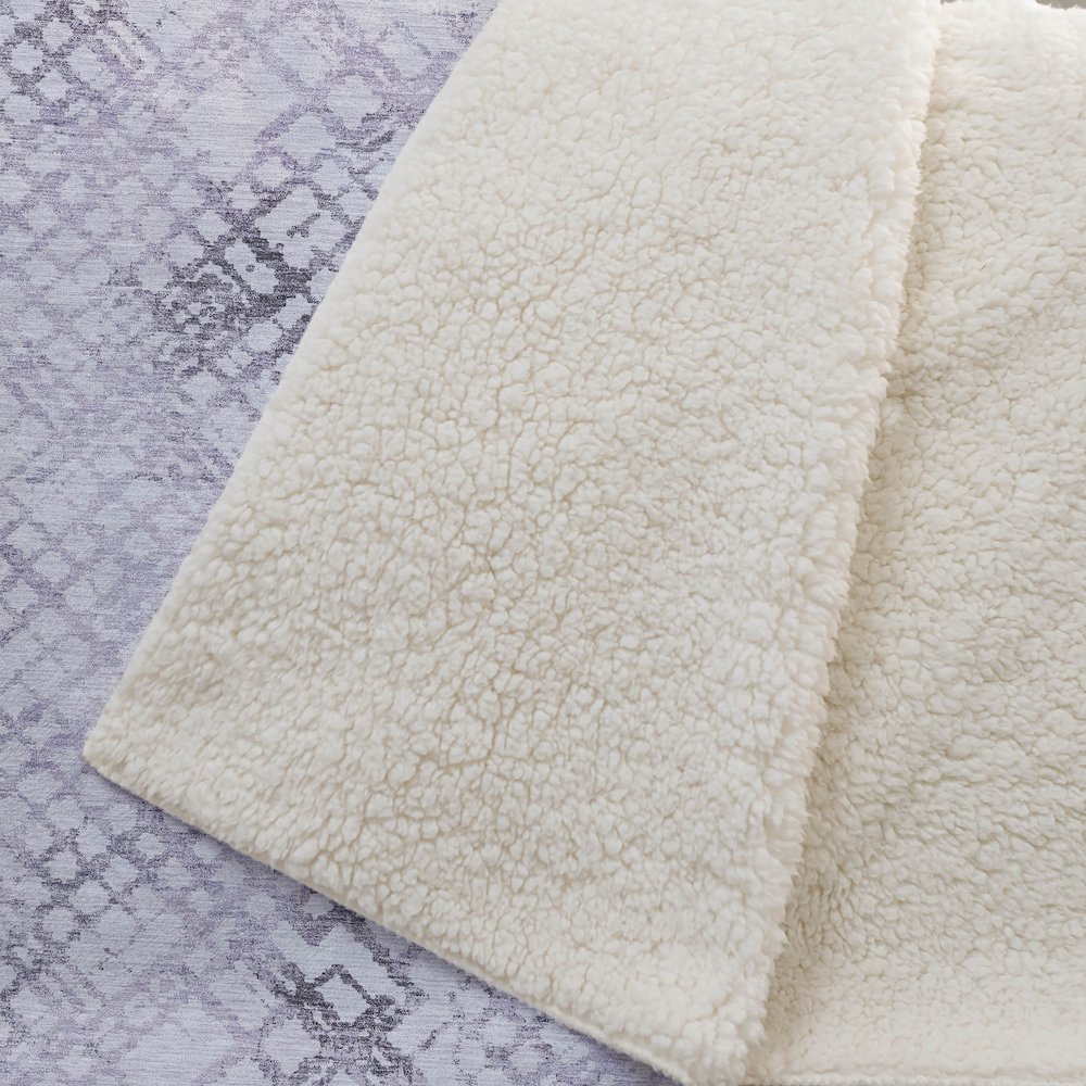 Premium Machine Washable ASB824 Purple 50" x 70" Sherpa Throw Blanket. Picture 2