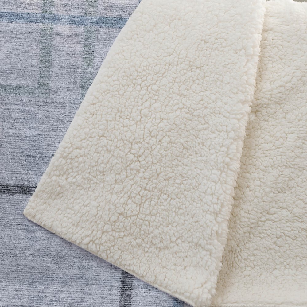 Premium Machine Washable ASB826 Gray 50" x 70" Sherpa Throw Blanket. Picture 2