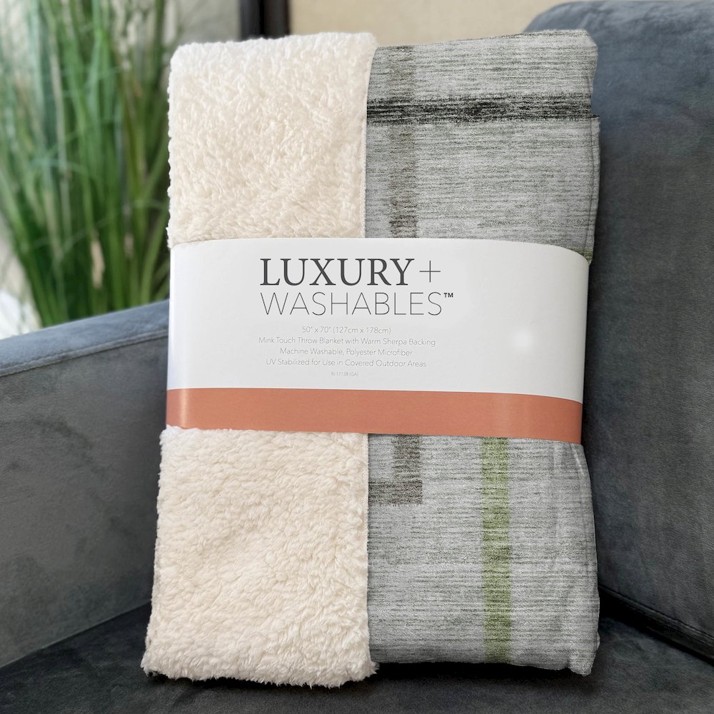 Premium Machine Washable ASB826 Green 50" x 70" Sherpa Throw Blanket. Picture 3