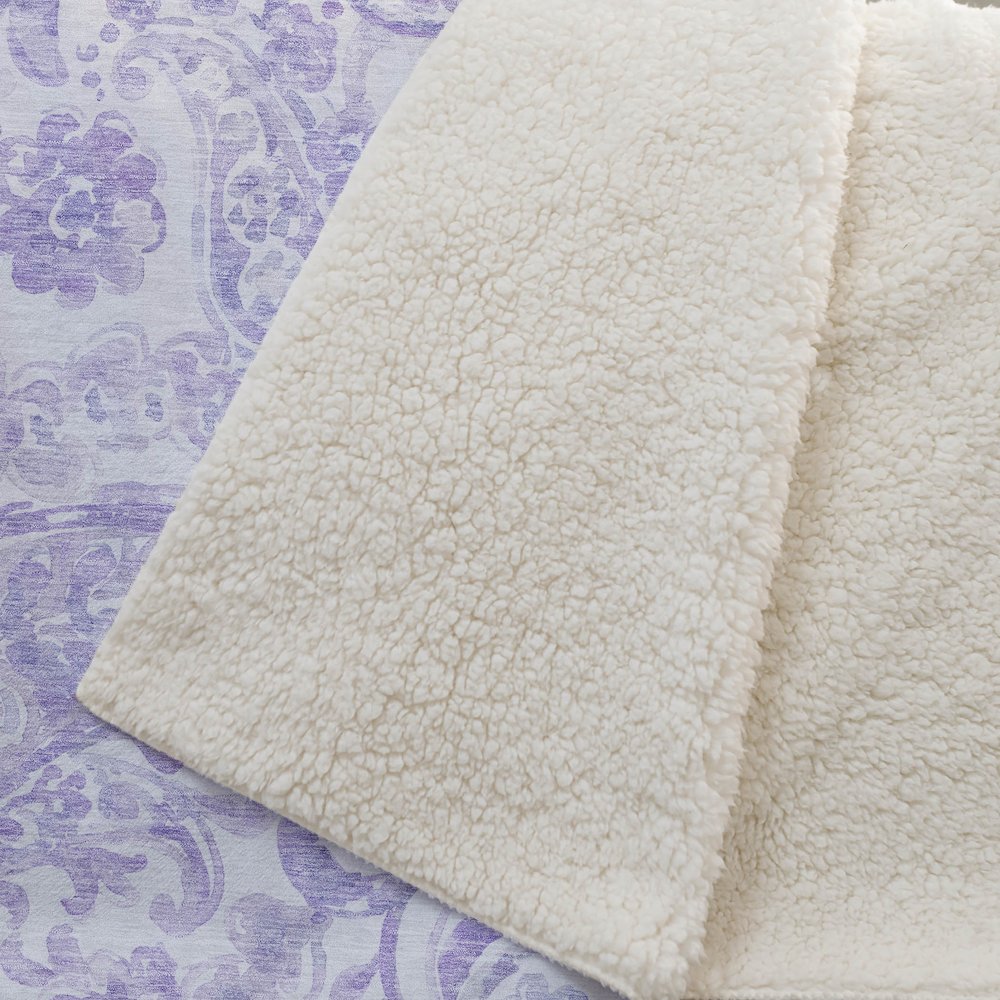 Premium Machine Washable ASB835 Lavender 50" x 70" Sherpa Throw Blanket. Picture 2
