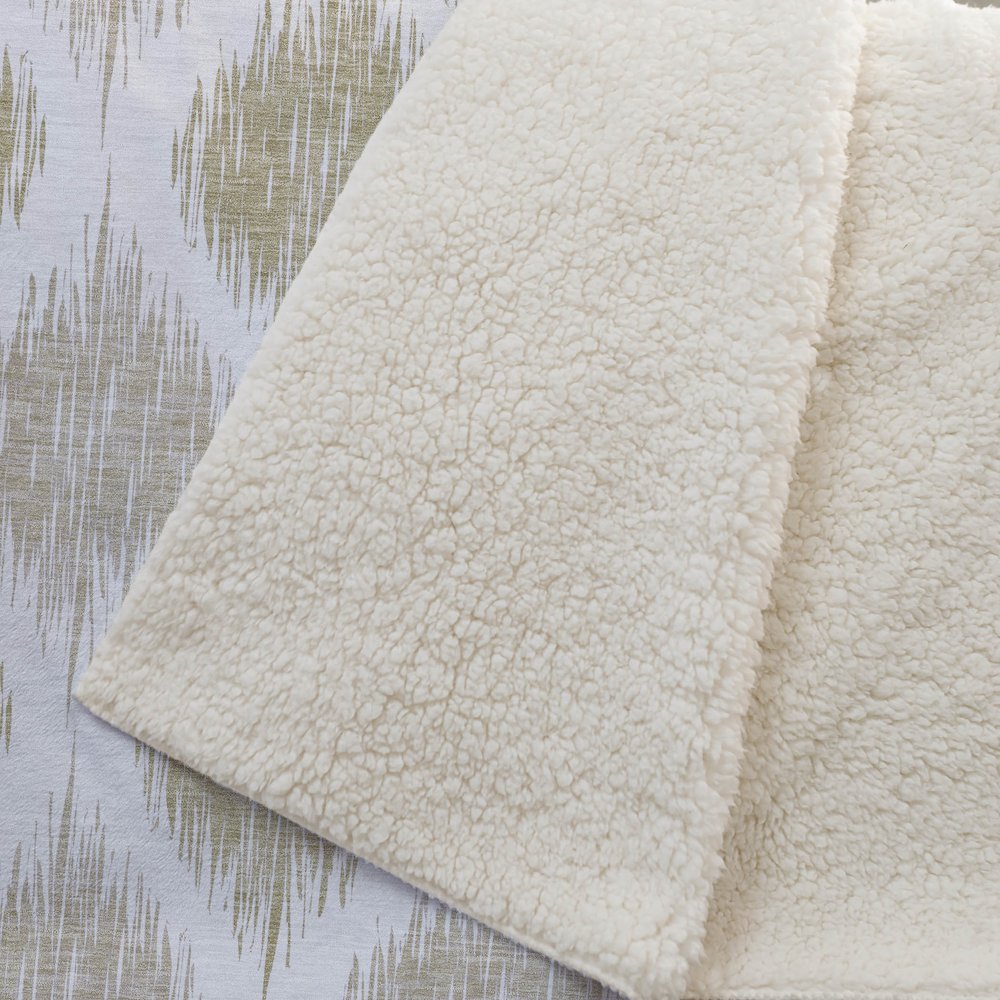 Premium Machine Washable ASB848 Gold 50" x 70" Sherpa Throw Blanket. Picture 2