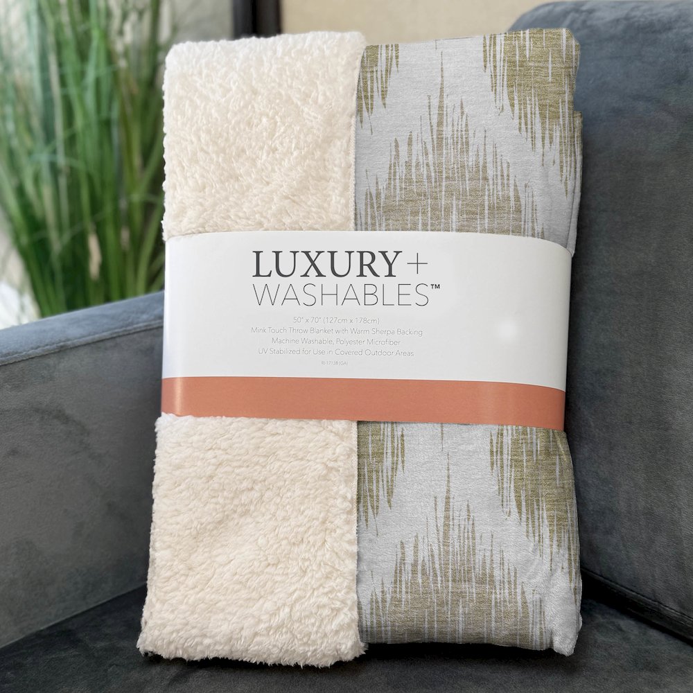 Premium Machine Washable ASB848 Gold 50" x 70" Sherpa Throw Blanket. Picture 3