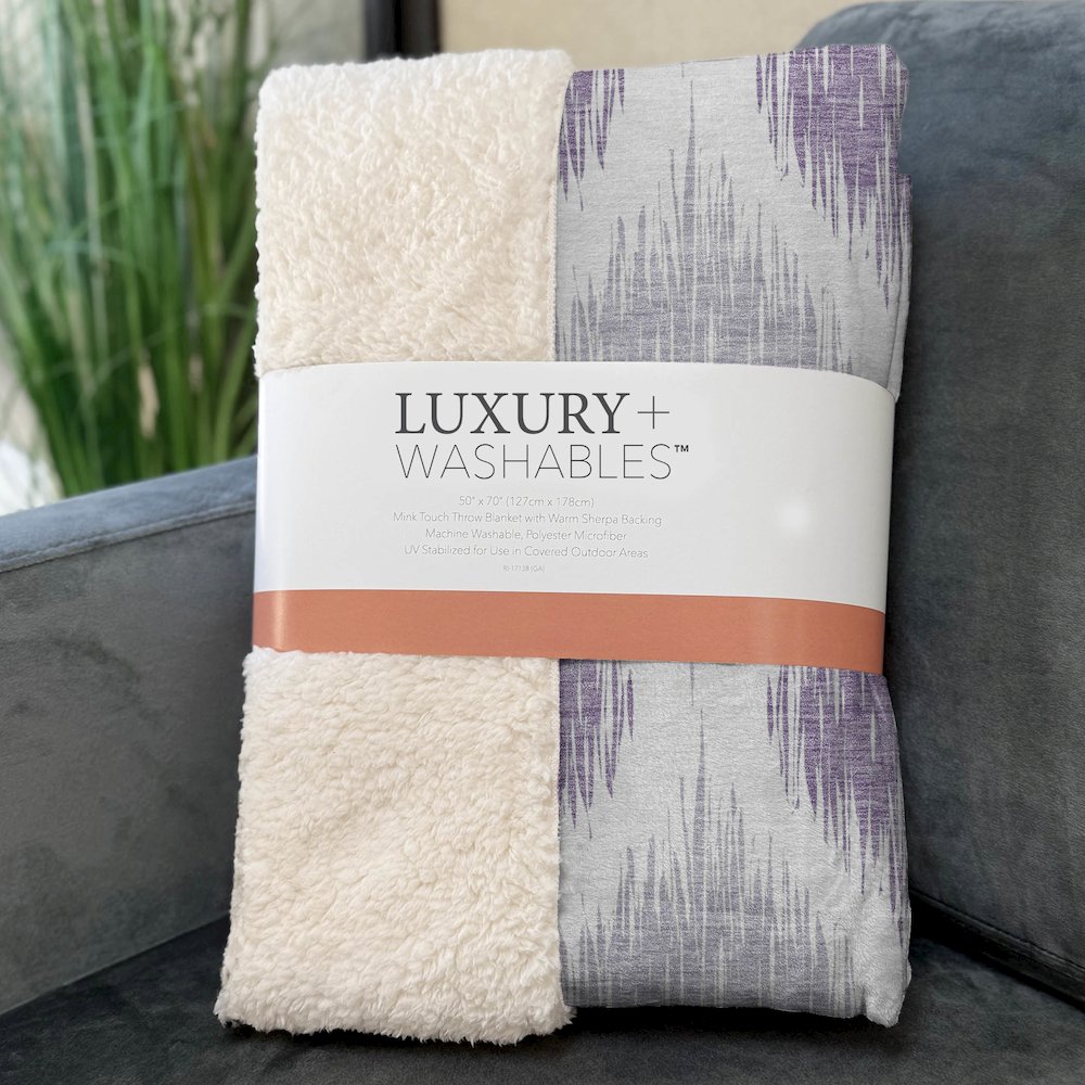 Premium Machine Washable ASB848 Lavender 50" x 70" Sherpa Throw Blanket. Picture 3