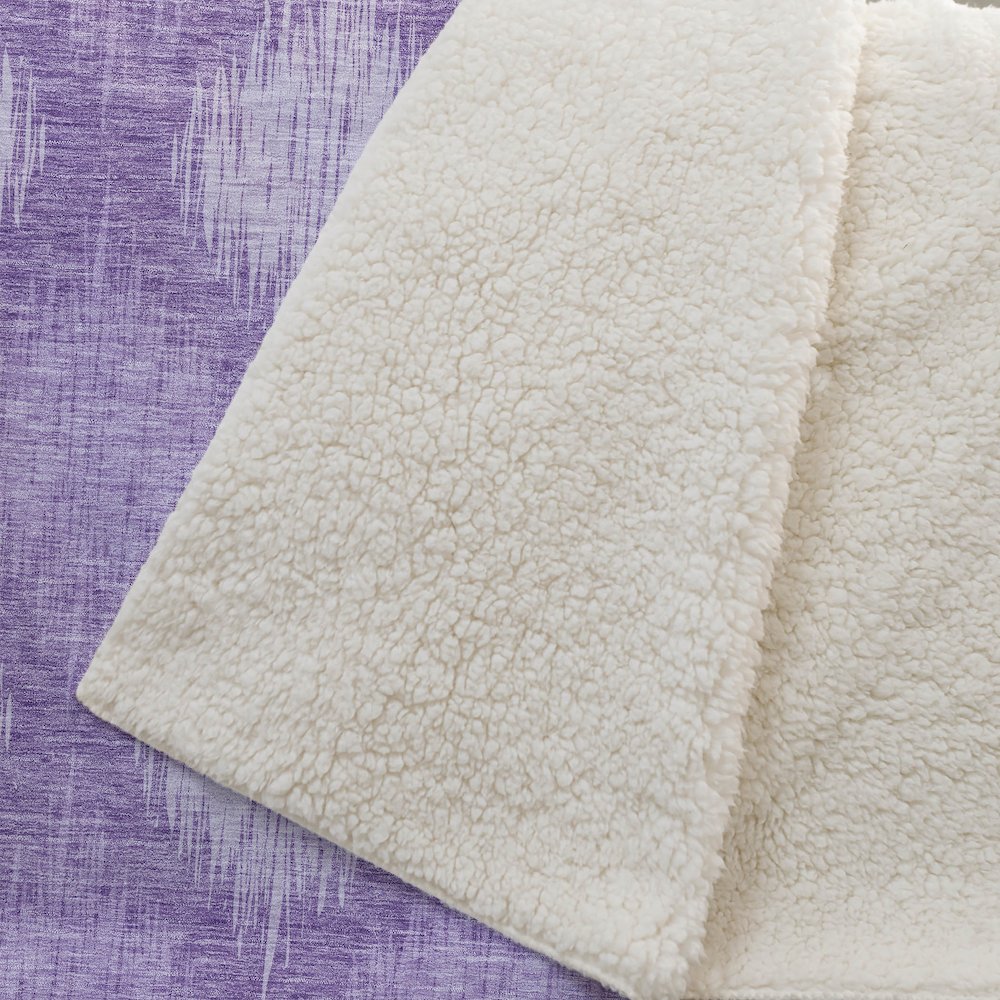 Premium Machine Washable ASB849 Plum 50" x 70" Sherpa Throw Blanket. Picture 2