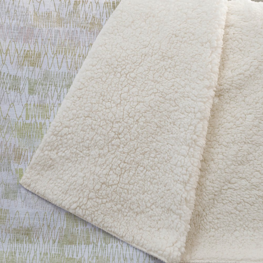 Premium Machine Washable ASB850 Gold 50" x 70" Sherpa Throw Blanket. Picture 2