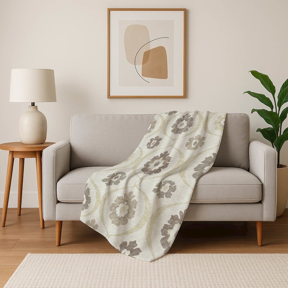 Premium Machine Washable ASB858 Ivory 50" x 70" Sherpa Throw Blanket. Picture 5