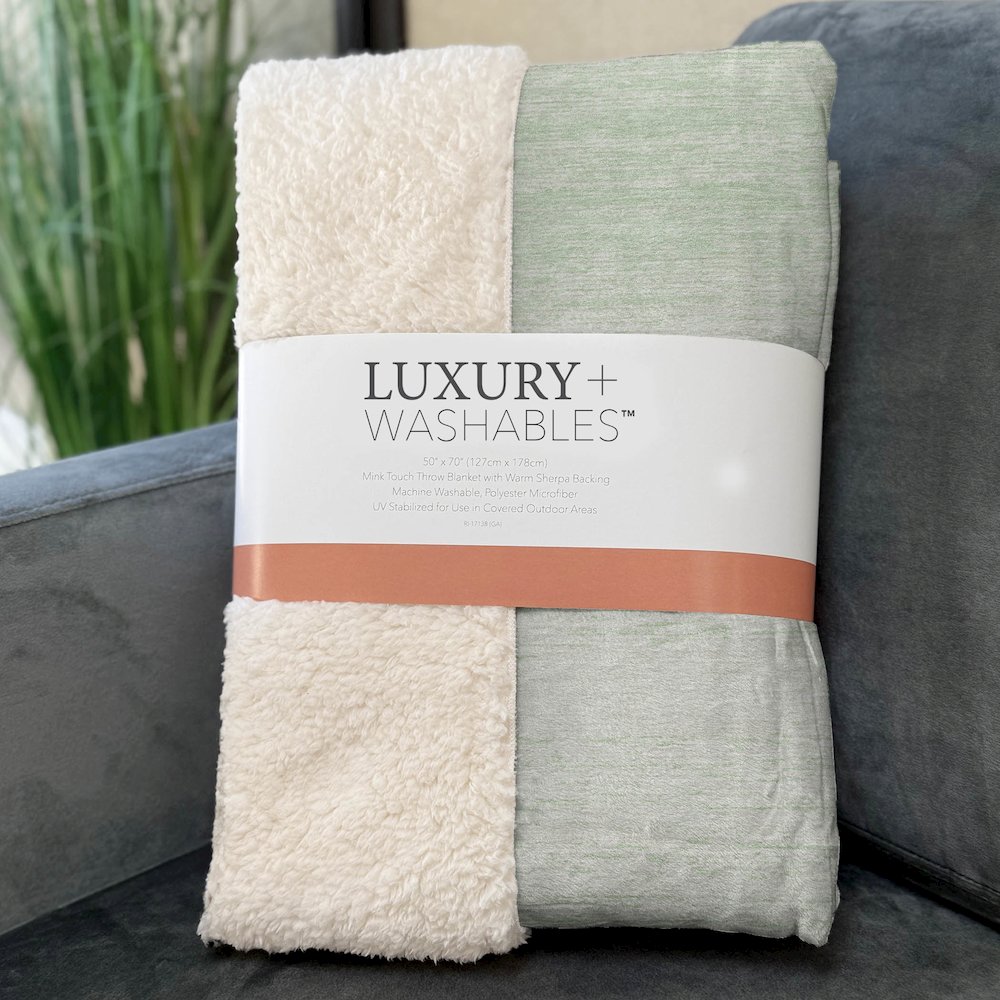 Premium Machine Washable ASB859 Mint 50" x 70" Sherpa Throw Blanket. Picture 3
