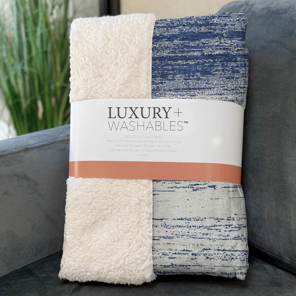 Premium Machine Washable ASB859 Navy 50" x 70" Sherpa Throw Blanket. Picture 3