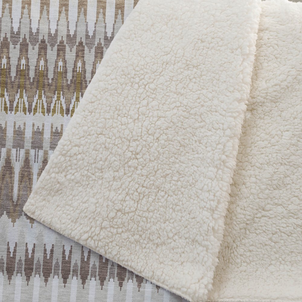 Premium Machine Washable ASB860 Brown 50" x 70" Sherpa Throw Blanket. Picture 2