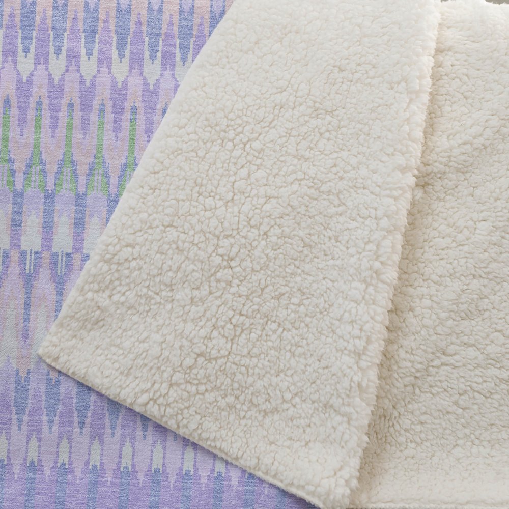 Premium Machine Washable ASB860 Lavender 50" x 70" Sherpa Throw Blanket. Picture 2