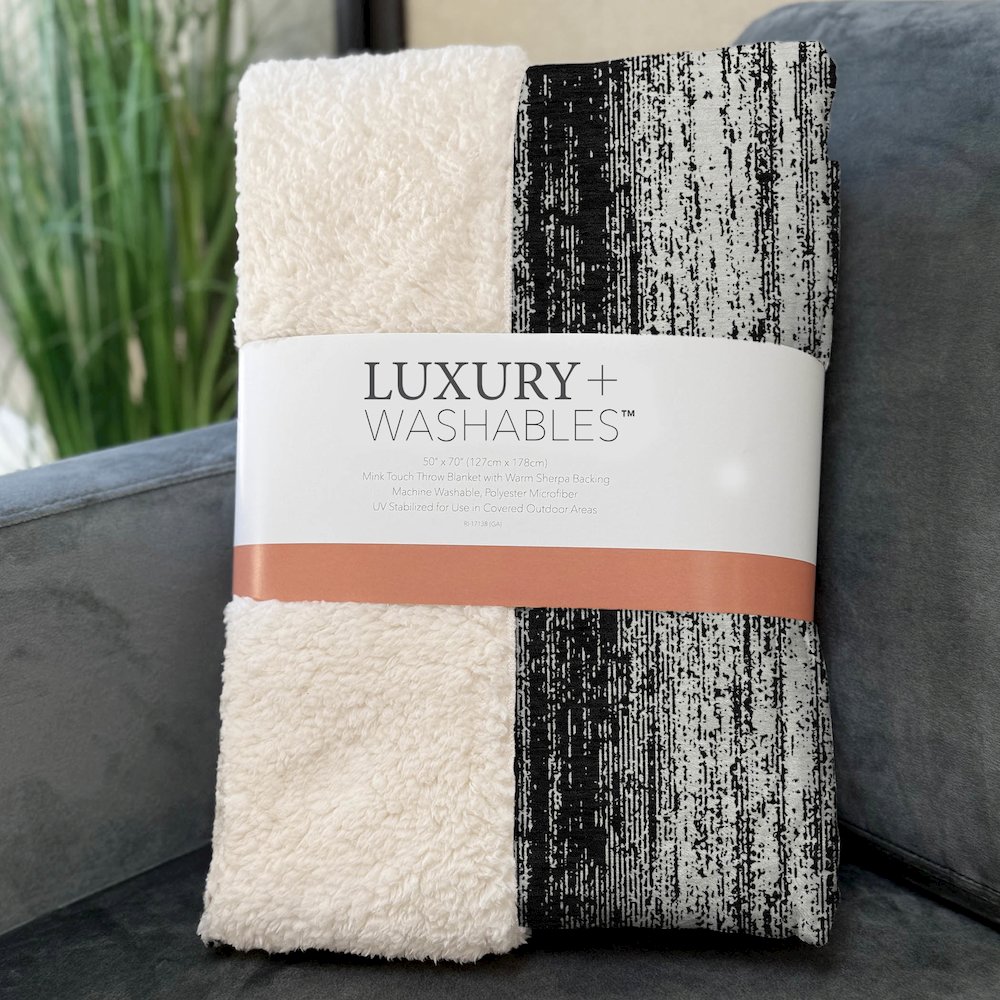 Premium Machine Washable ASB861 Black 50" x 70" Sherpa Throw Blanket. Picture 3