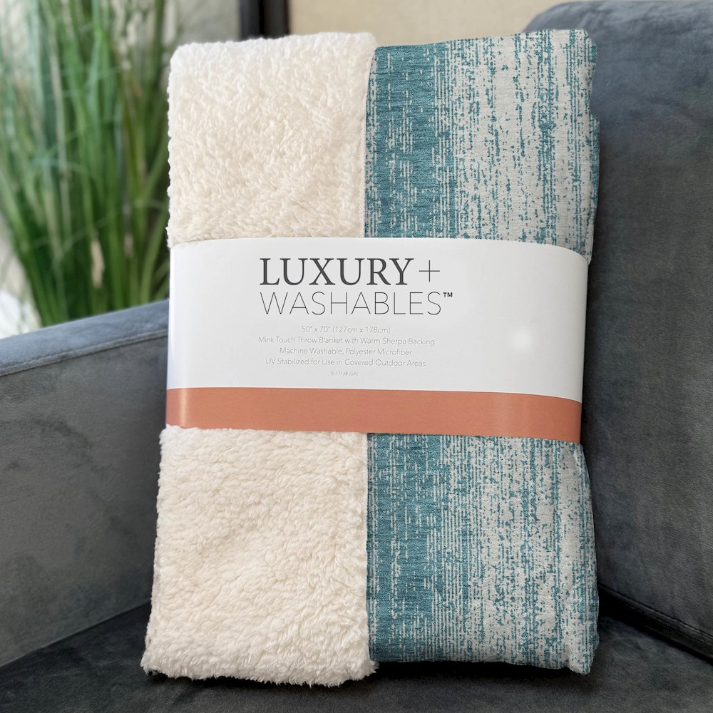 Premium Machine Washable ASB861 Teal 50" x 70" Sherpa Throw Blanket. Picture 3