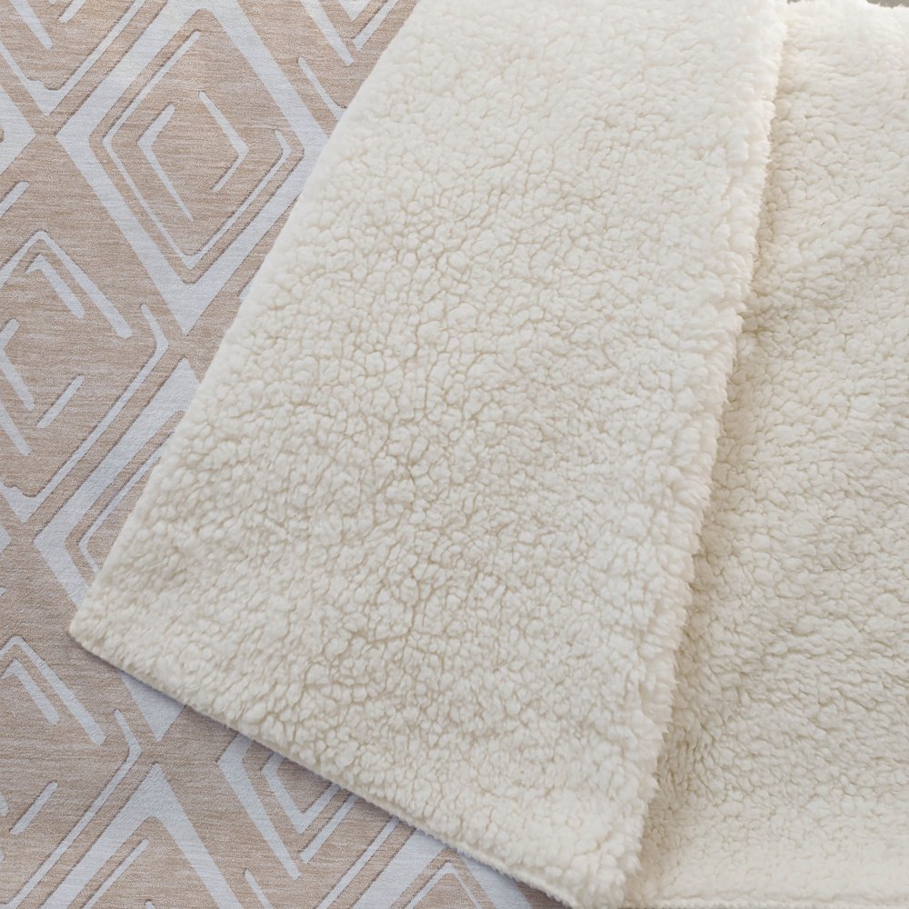 Premium Machine Washable ASB862 Peach 50" x 70" Sherpa Throw Blanket. Picture 2