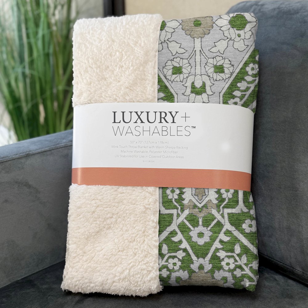 Premium Machine Washable ASB863 Green 50" x 70" Sherpa Throw Blanket. Picture 3
