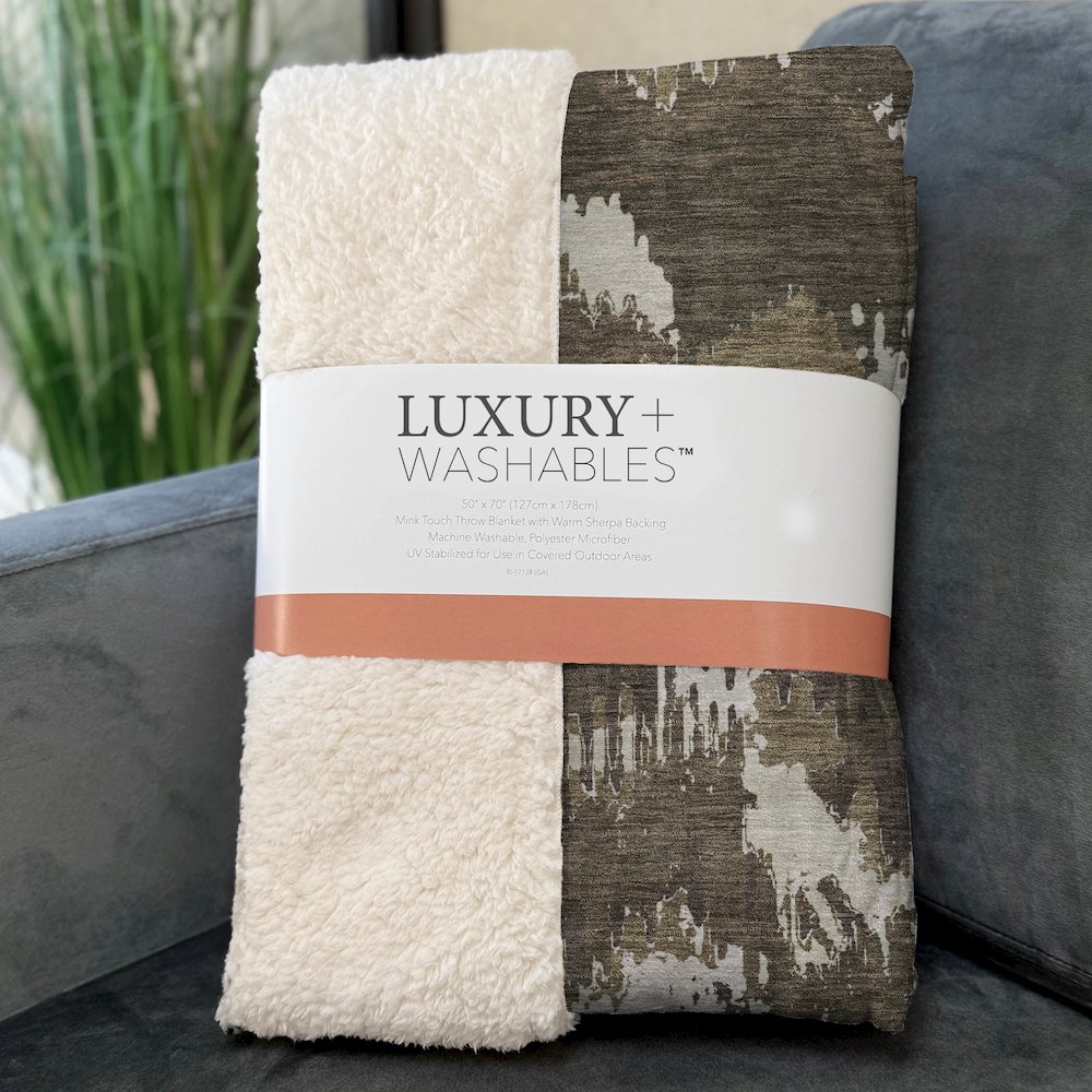 Premium Machine Washable ASB865 Brown 50" x 70" Sherpa Throw Blanket. Picture 3