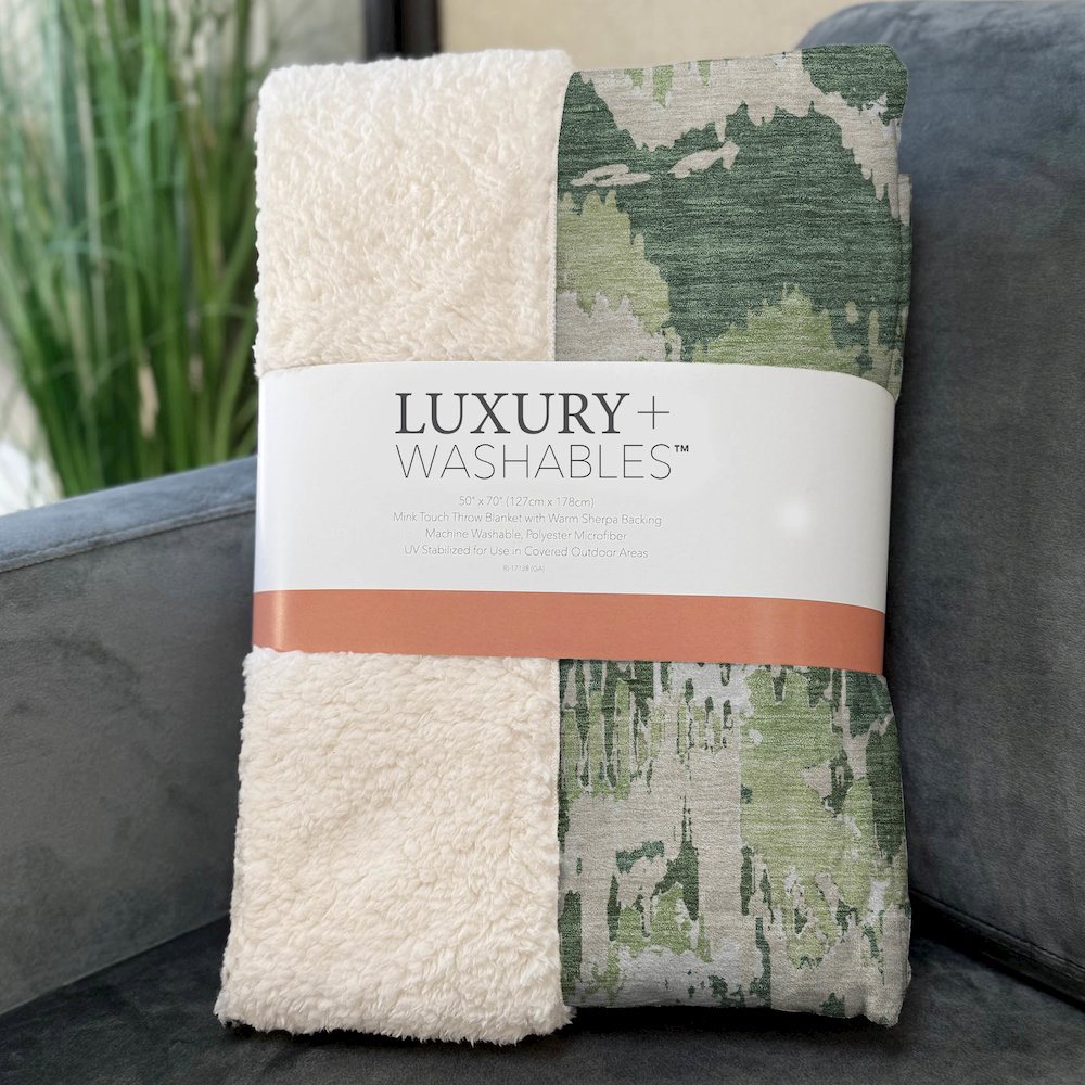 Premium Machine Washable ASB865 Green 50" x 70" Sherpa Throw Blanket. Picture 3