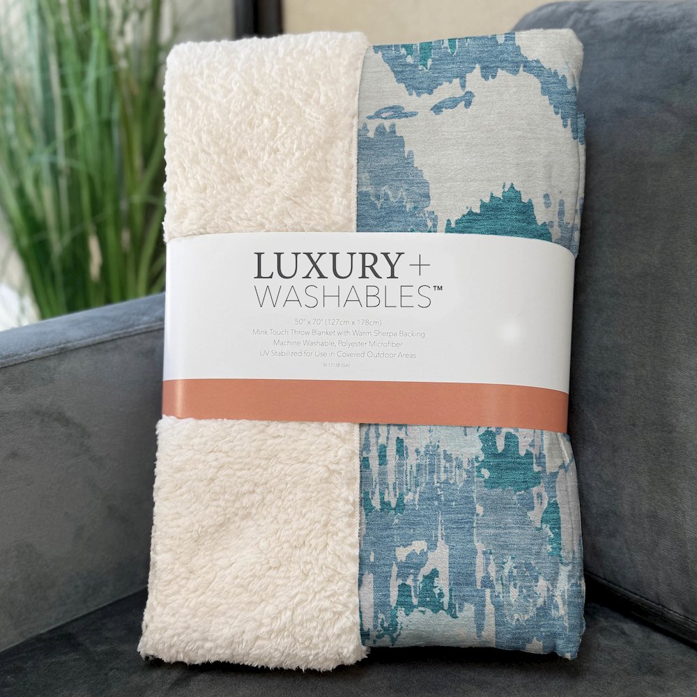 Premium Machine Washable ASB865 Teal 50" x 70" Sherpa Throw Blanket. Picture 3