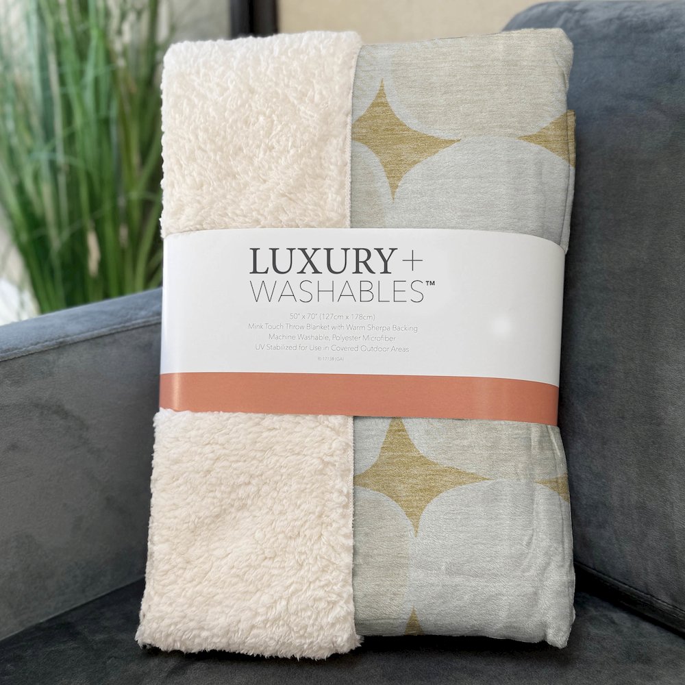 Premium Machine Washable ASB870 Gold 50" x 70" Sherpa Throw Blanket. Picture 3
