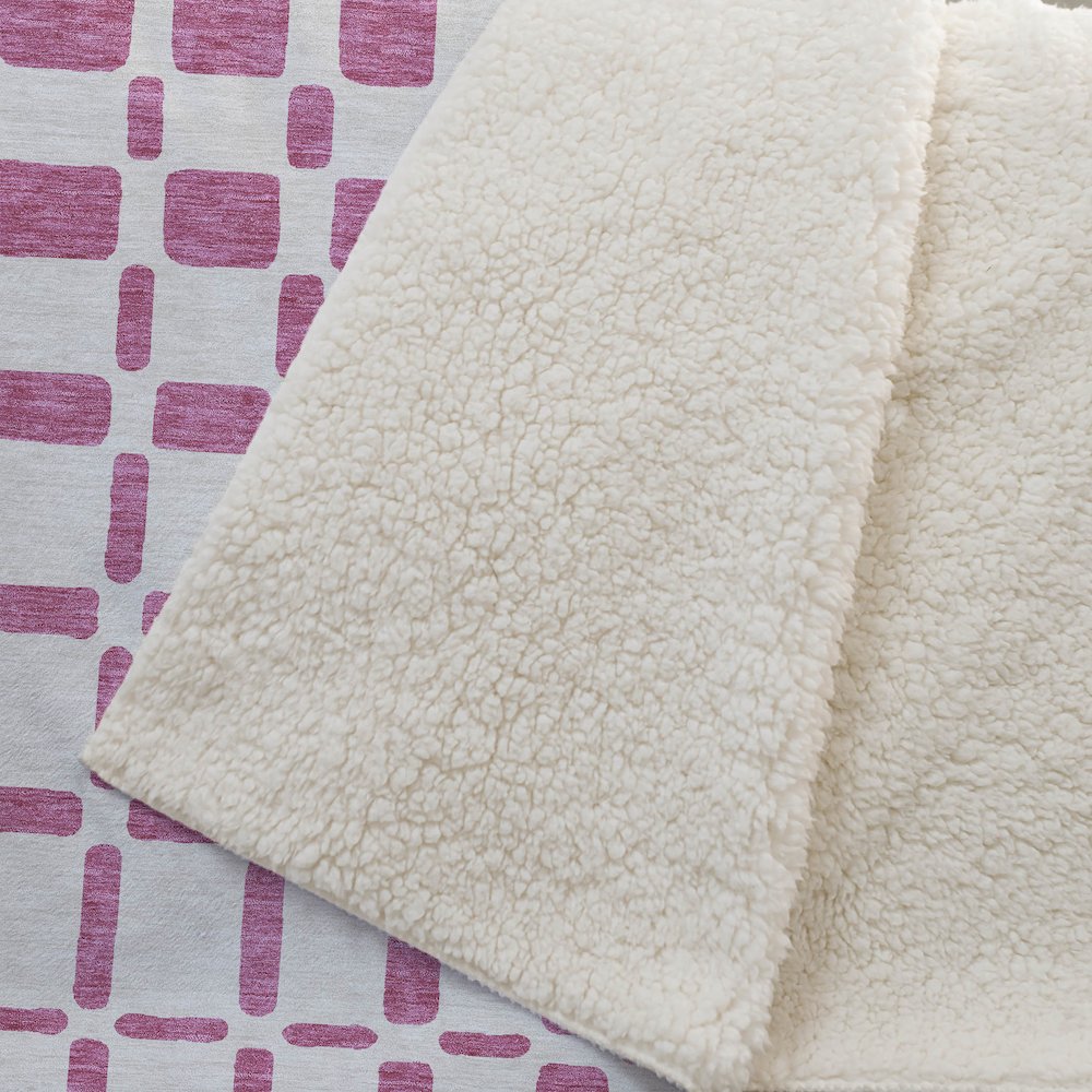 Premium Machine Washable ASB871 Blush 50" x 70" Sherpa Throw Blanket. Picture 2
