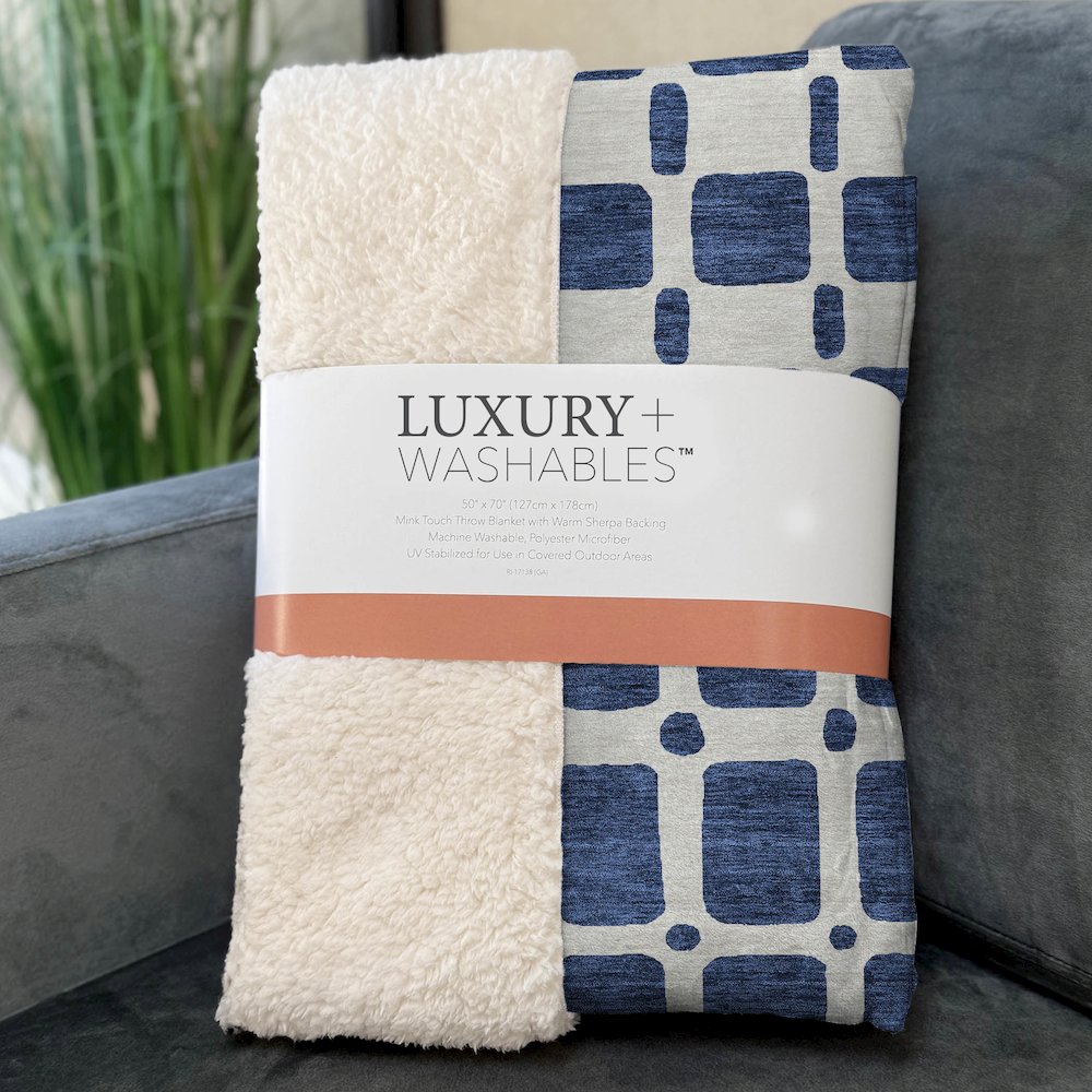 Premium Machine Washable ASB871 Navy 50" x 70" Sherpa Throw Blanket. Picture 3