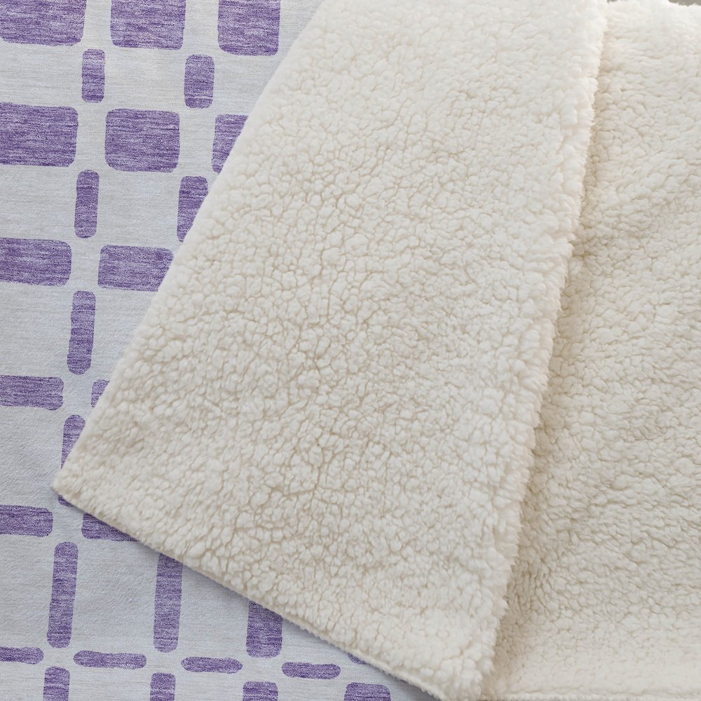 Premium Machine Washable ASB871 Purple 50" x 70" Sherpa Throw Blanket. Picture 2