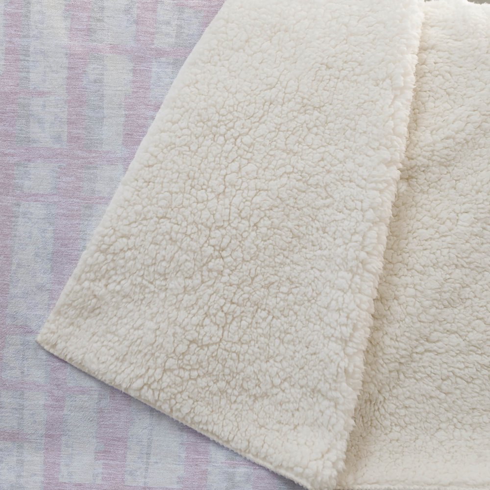 Premium Machine Washable ASB872 Pink 50" x 70" Sherpa Throw Blanket. Picture 2