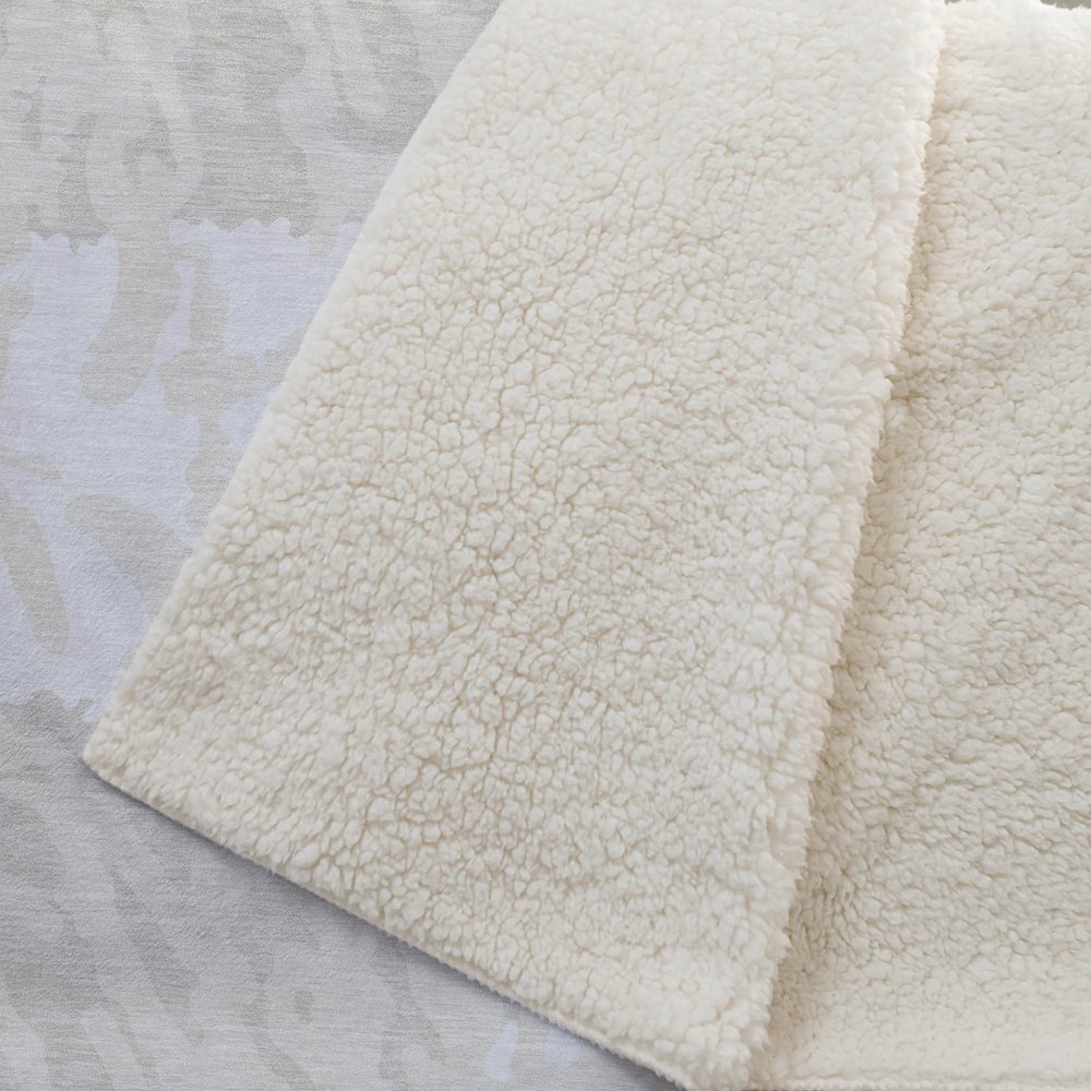 Premium Machine Washable ASB873 Ivory 50" x 70" Sherpa Throw Blanket. Picture 2