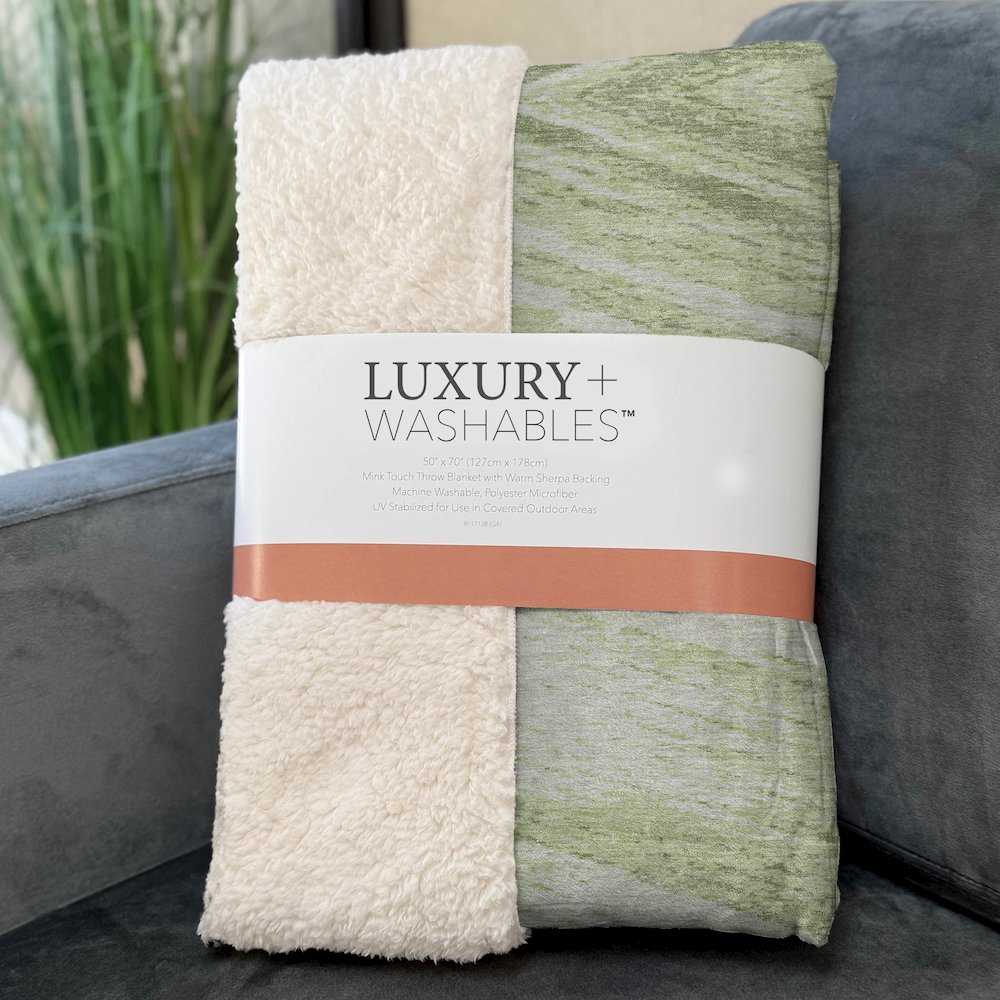 Premium Machine Washable ASB876 Aloe 50" x 70" Sherpa Throw Blanket. Picture 3