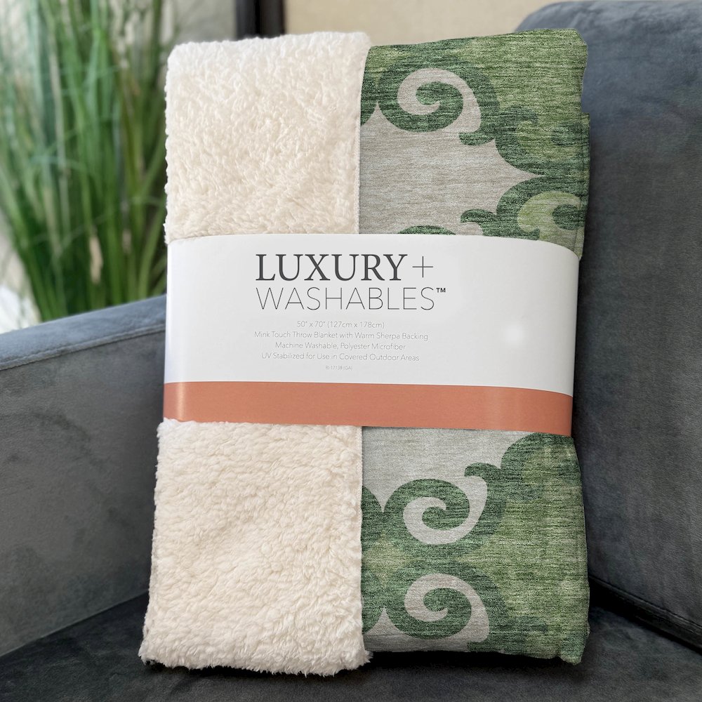 Premium Machine Washable ASB883 Green 50" x 70" Sherpa Throw Blanket. Picture 3