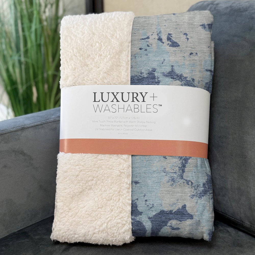 Premium Machine Washable ASB885 Navy 50" x 70" Sherpa Throw Blanket. Picture 3