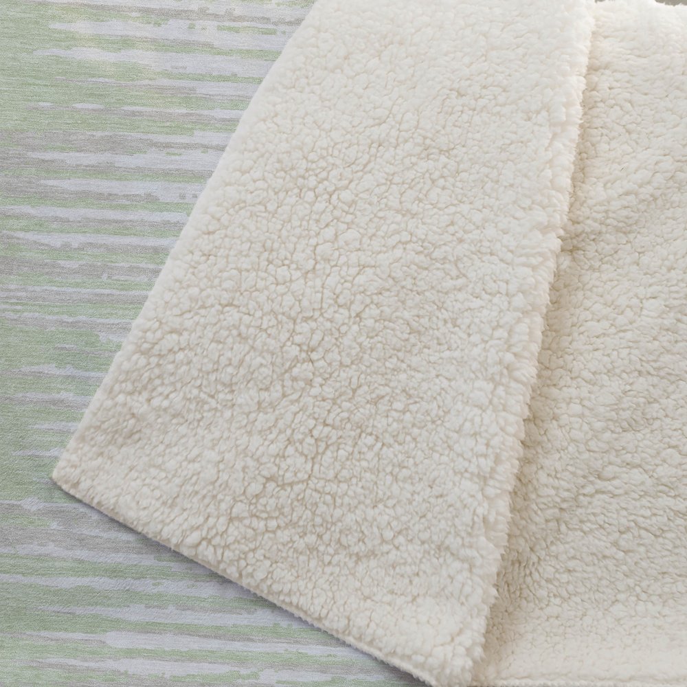 Premium Machine Washable ASB888 Aloe 50" x 70" Sherpa Throw Blanket. Picture 2